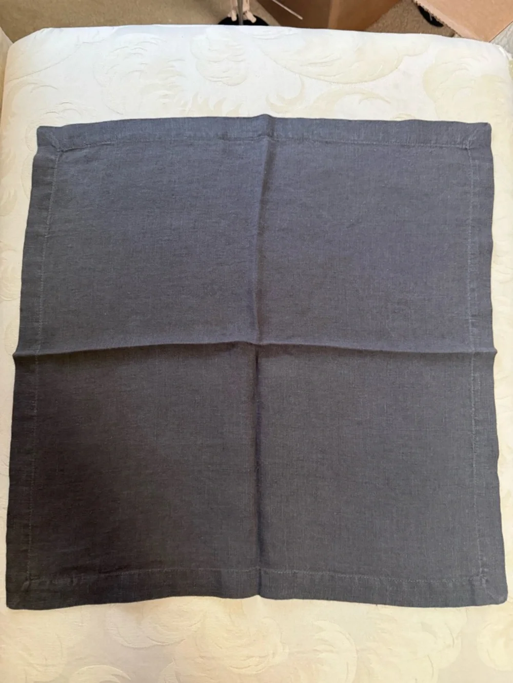Sur La Table Linen Napkins 4 Charcoal Modern‎ Farmhouse Elegant Table Setting